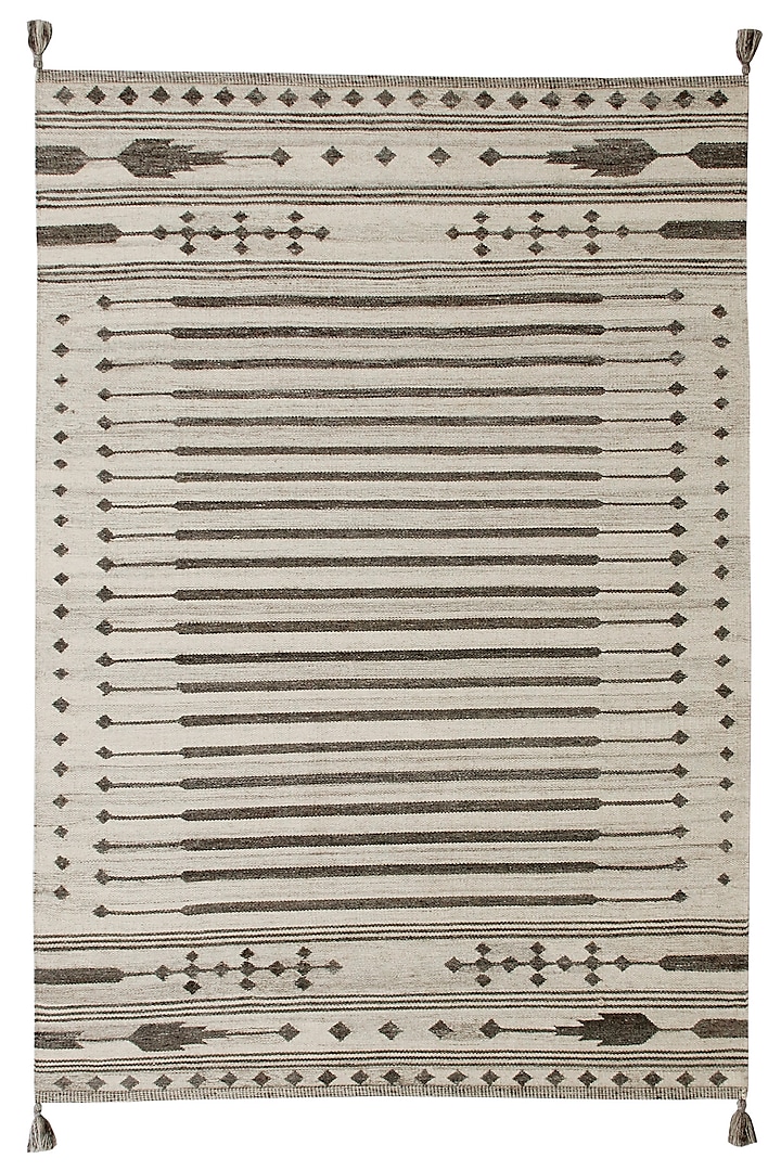 Grey Handwoven Rug In Wool by The blue knot