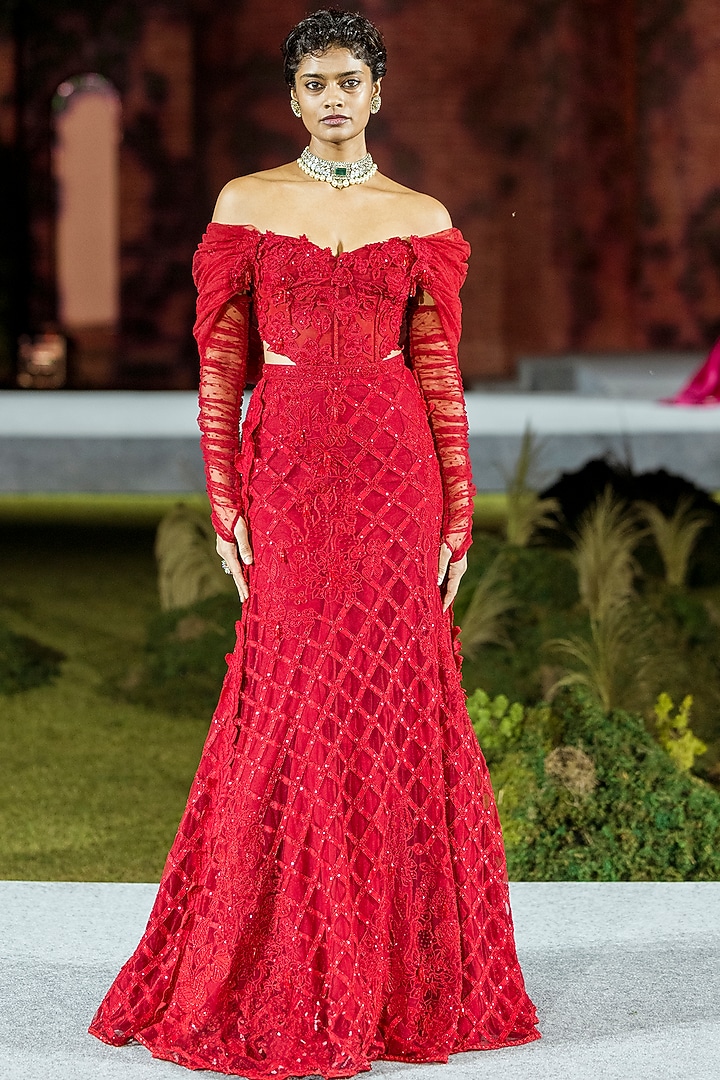 Red Tulle Bridal Lehenga Set by Mishru at Pernia's Pop Up Shop