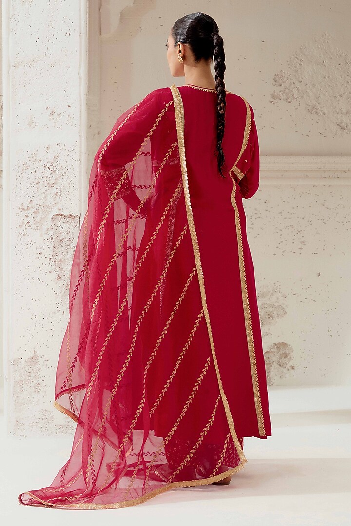Red Blended Silk Floral Hand Embroidered Kalidar Kurta Set by Ranian at Pernia's Pop Up Shop