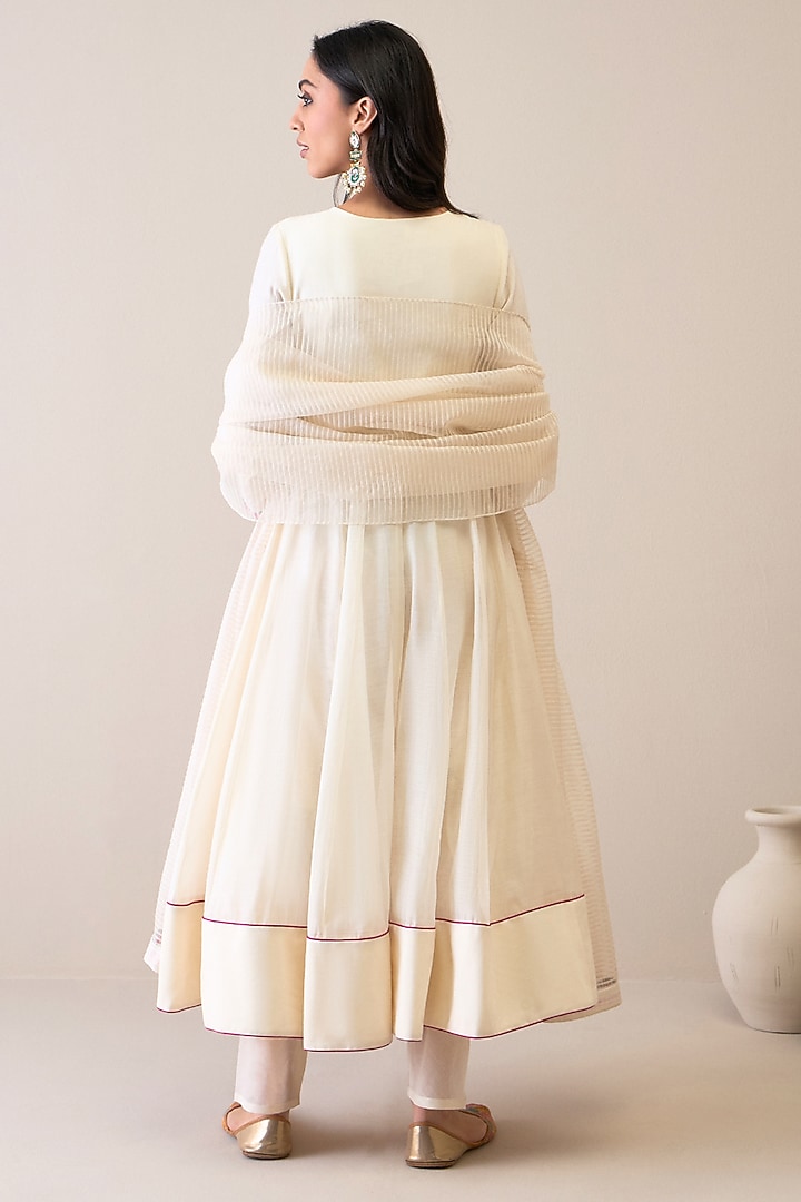 Off-White Pure Silk Chanderi Resham Embroidered Wedding Anarkali Set by RoohbyRidhimaa at Pernia's Pop Up Shop