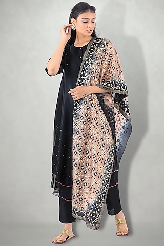 Black Embroidered Kurta Set by I AM DESIGN
