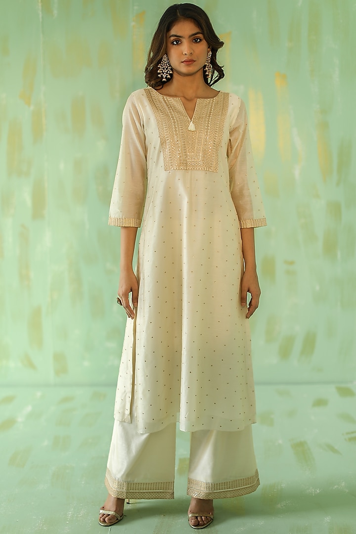 Off-White Embroidered Kurta Set  by POULI at Pernia's Pop Up Shop