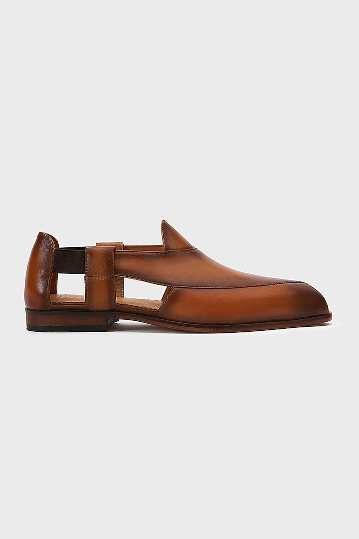 Tan Leather Peshawari Sandals by Nauvab at Pernia's Pop Up Shop