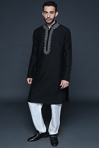 Black Embroidered Kurta Set by Sanjev Marwaaha Men