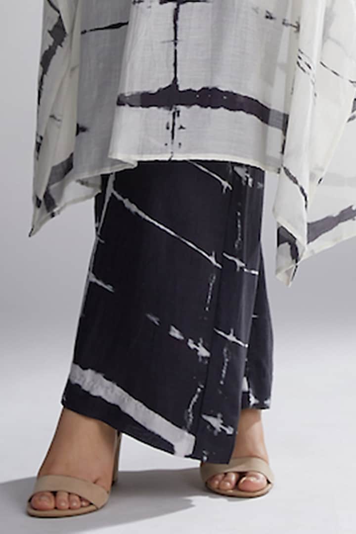 Black & White Printed Pants by Koai at Pernia's Pop Up Shop
