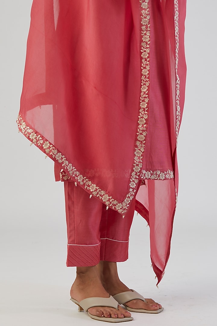 Coral Pink Embroidered Kurta Set by Alokik by Divya at Pernia's Pop Up Shop