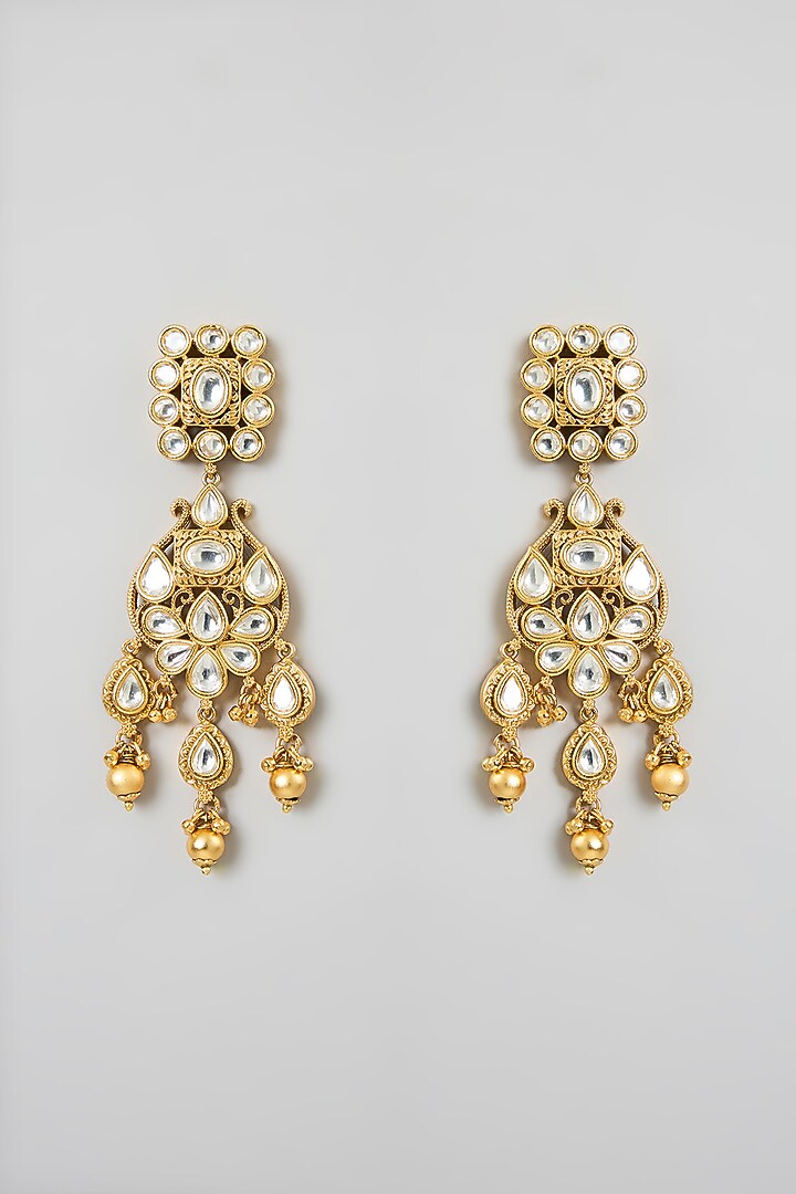 Gold Finish Kundan Polki & Beaded Temple Pendant Necklace Set by 20AM at Pernia's Pop Up Shop