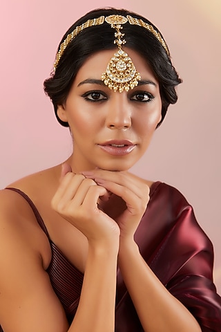 Gold Finish Kundan Polki & Pearl Beaded Mathapatti by 20AM
