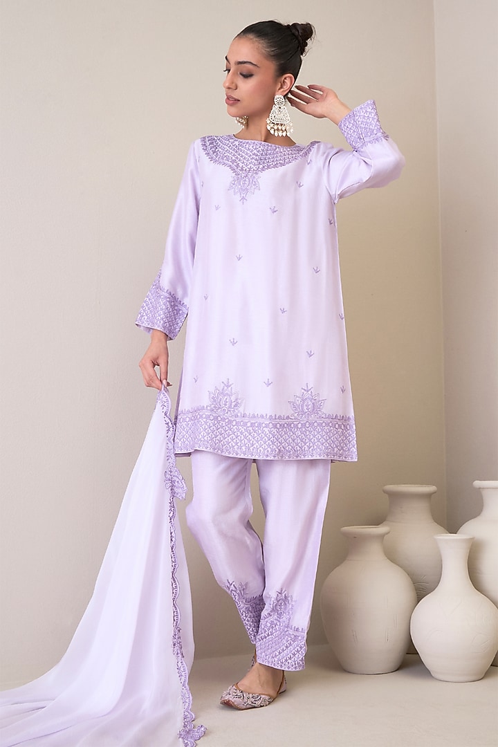 Lavender Viscose Raw Silk & Silk Organza Resham Embroidered Kurta Set by RoohbyRidhimaa at Pernia's Pop Up Shop