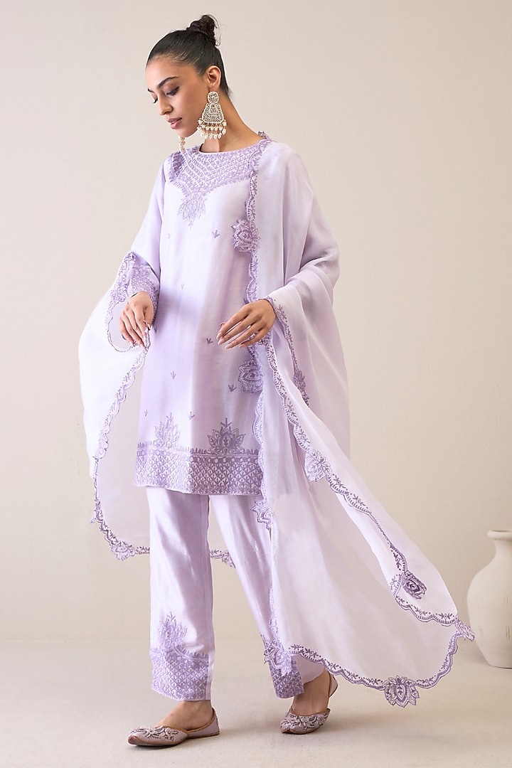 Lavender Viscose Raw Silk & Silk Organza Resham Embroidered Kurta Set by RoohbyRidhimaa at Pernia's Pop Up Shop