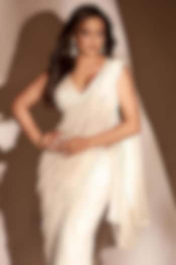 Off-White Georgette Crystal Embroidered Reception Saree Set by NITIKA GUJRAL at Pernia's Pop Up Shop