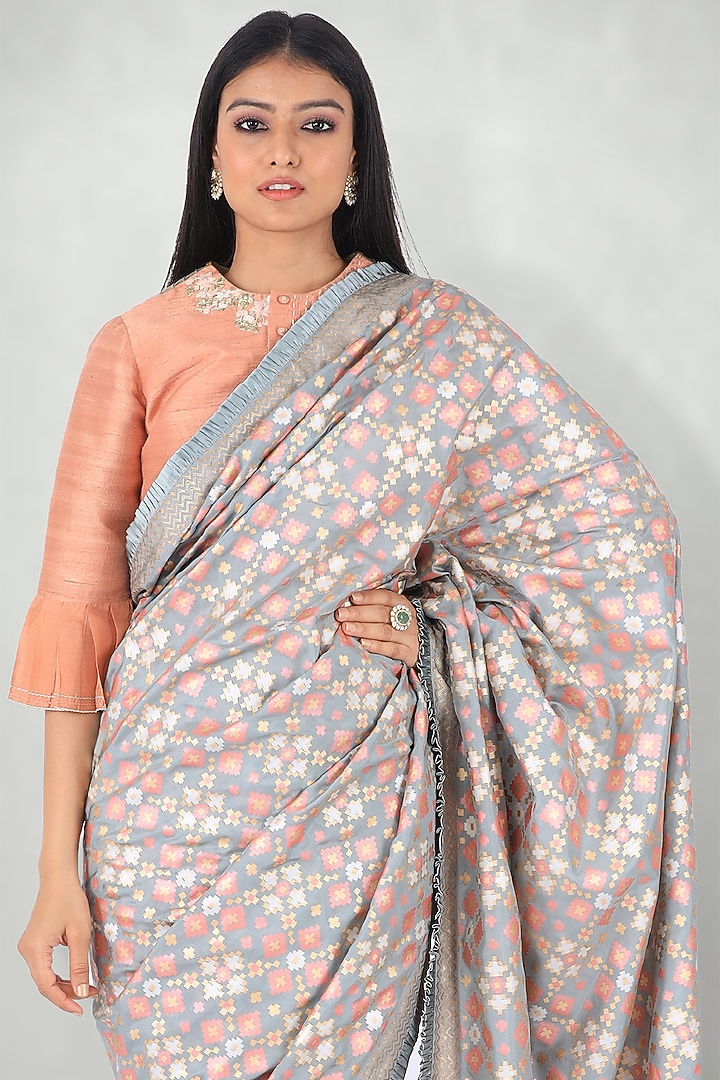 Grey Printed Wedding Saree Set by I AM DESIGN at Pernia's Pop Up Shop