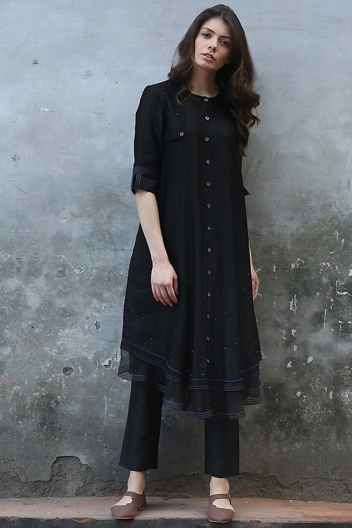 Black Linen Satin Kantha Embroidered Kurta Set by I AM DESIGN at Pernia's Pop Up Shop