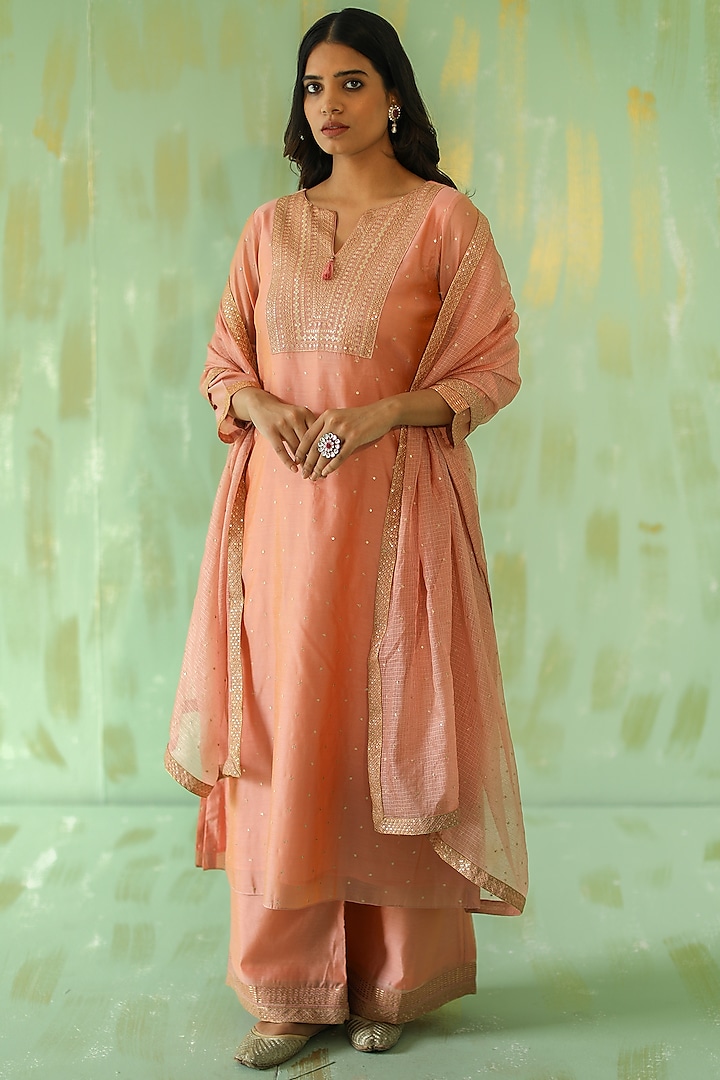 Vintage Pink Sequins Embroidered Kurta Set by Pouli Pret