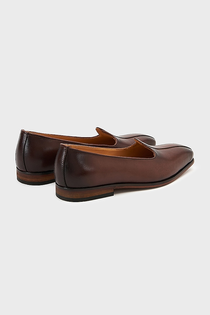 Brown Leather Nagras by Nauvab at Pernia's Pop Up Shop