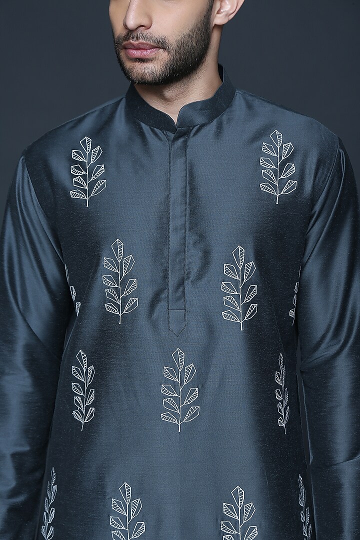 Charcoal Grey Embroidered Kurta Set by Sanjev Marwaaha Men at Pernia's Pop Up Shop