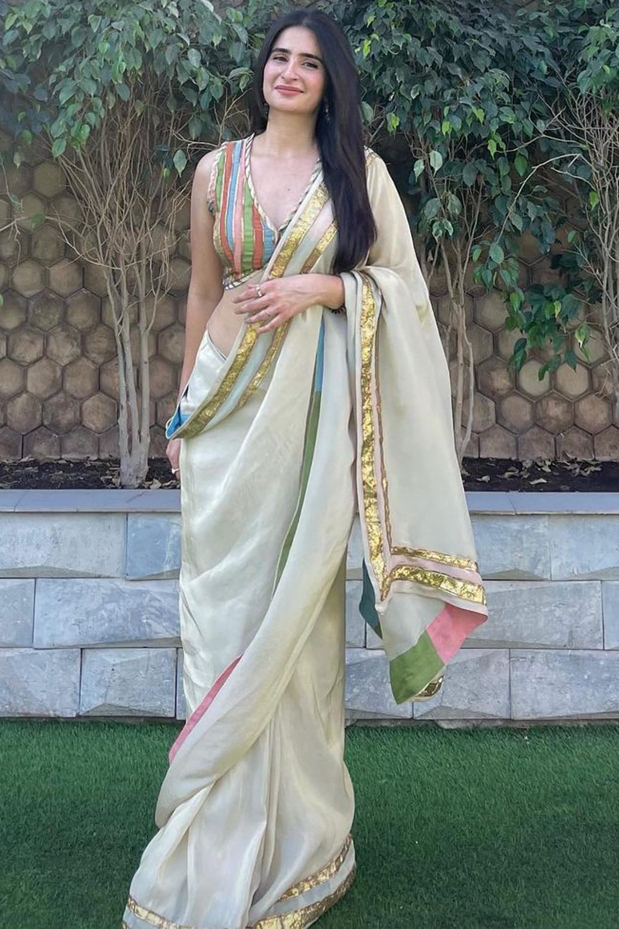 Off White Tissue Silk Saree Set by Affroz at Pernia s Pop Up Shop 2024