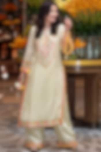 Mint Hand Embroidered Kurta Set by GOPI VAID at Pernia's Pop Up Shop