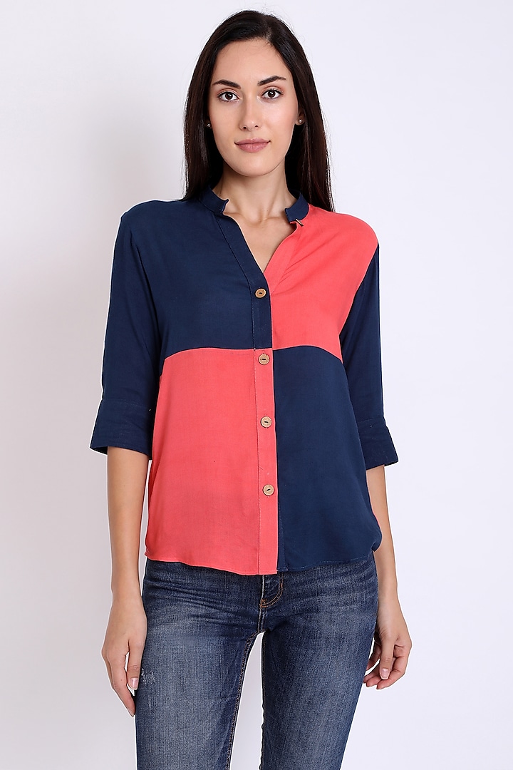 Navy Blue & Coral Color Blocked Shirt by 3X9T