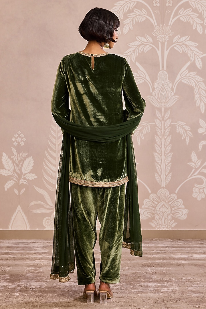 Military Green Velvet Placement Embroidered Kurta Set by Ridhi Mehra at Pernia's Pop Up Shop