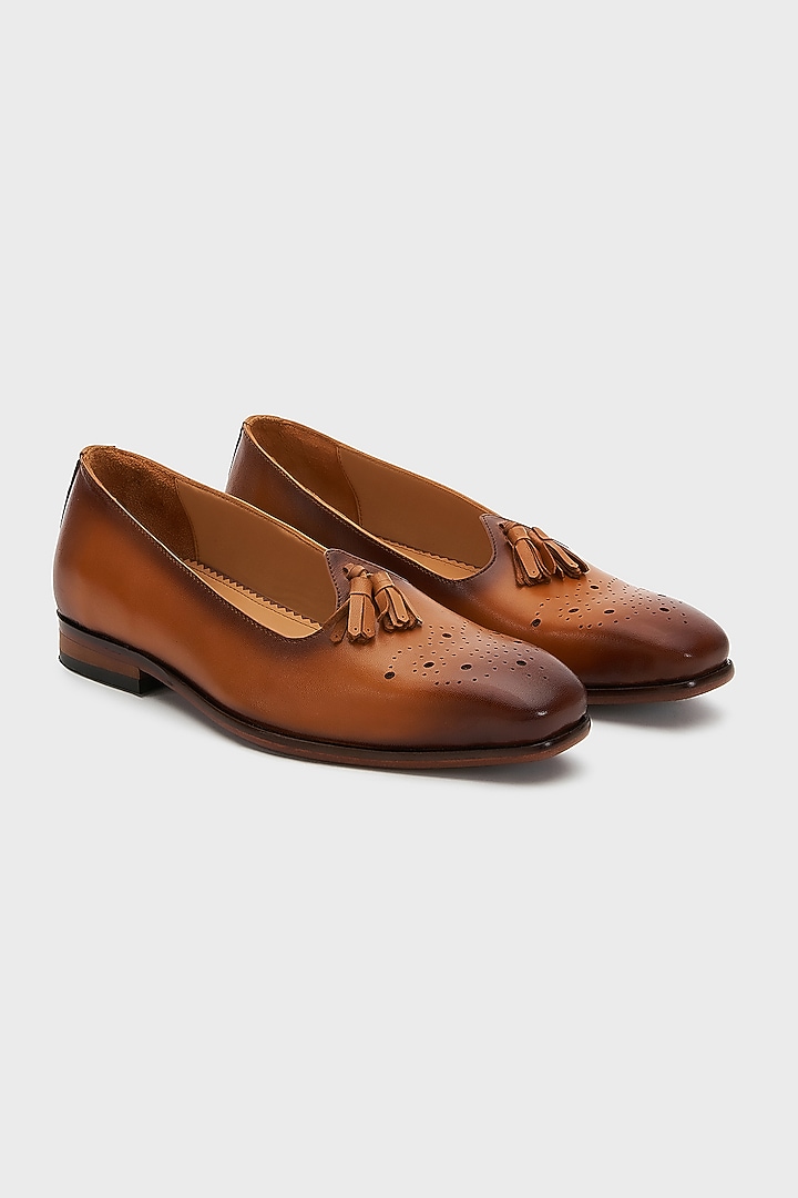 Tan Leather Mojris by Nauvab at Pernia's Pop Up Shop