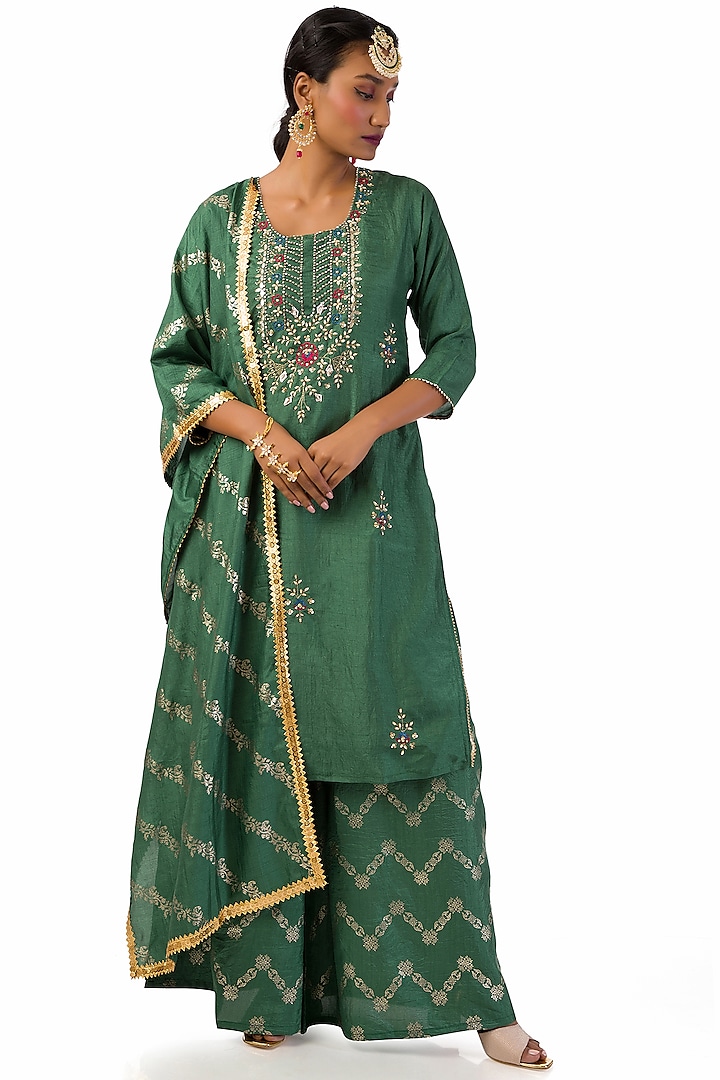Dust Green Hand Embroidered Kurta Set by Meghna Shah
