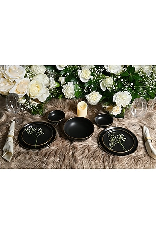 Matt Black Ceramic Dinner Plate by Home Struck