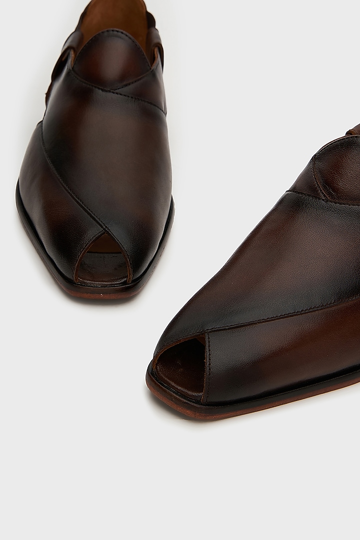 Brown Leather Peshawari Sandals by Nauvab at Pernia's Pop Up Shop