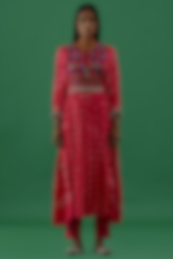 Pink Bandhani Hand-Stitched Anarkali Set by 5 Elements Apparel