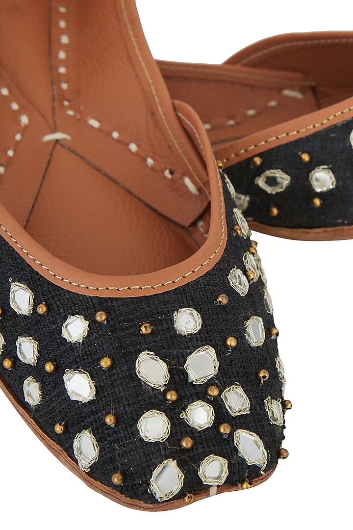 Black Handcrafted Embroidered Juttis by 5 Elements at Pernia's Pop Up Shop