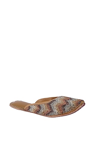 Gold & Silver Silk Blend Juttis by 5 Elements