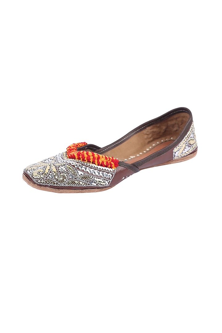 Gold & Silver Mukaish Embroidered Juttis by 5 Elements