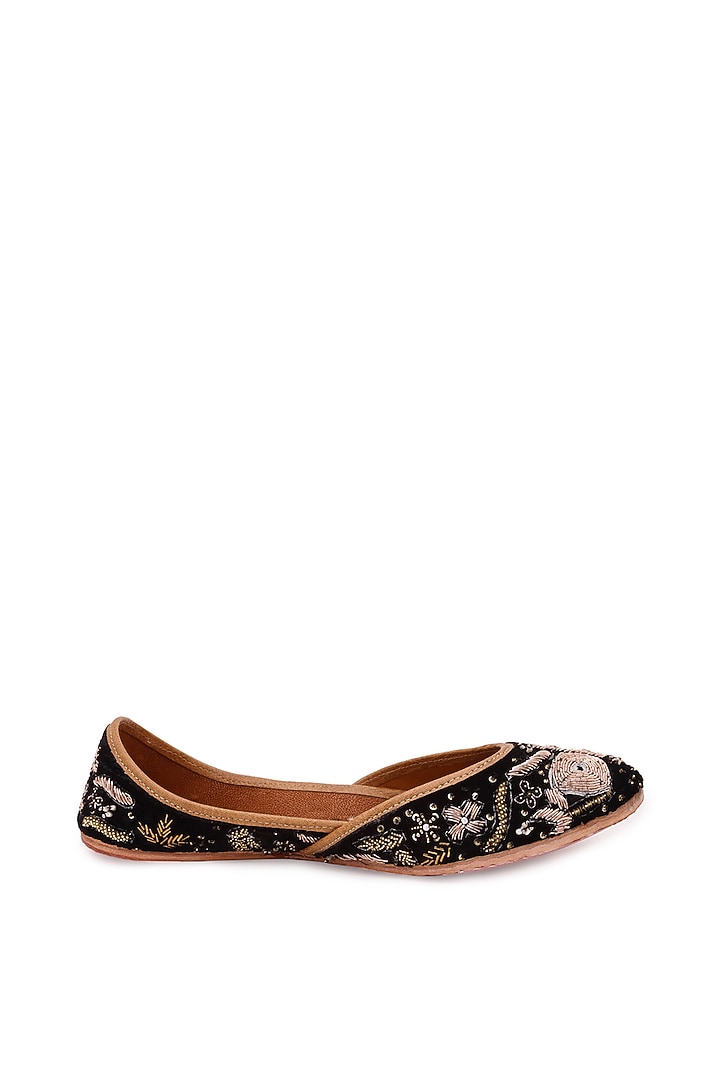 Black Dabka Embellished Juttis by 5 Elements at Pernia's Pop Up Shop