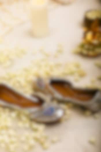 Silver Leatherette Peacock Embroidered Juttis by 5 Elements at Pernia's Pop Up Shop