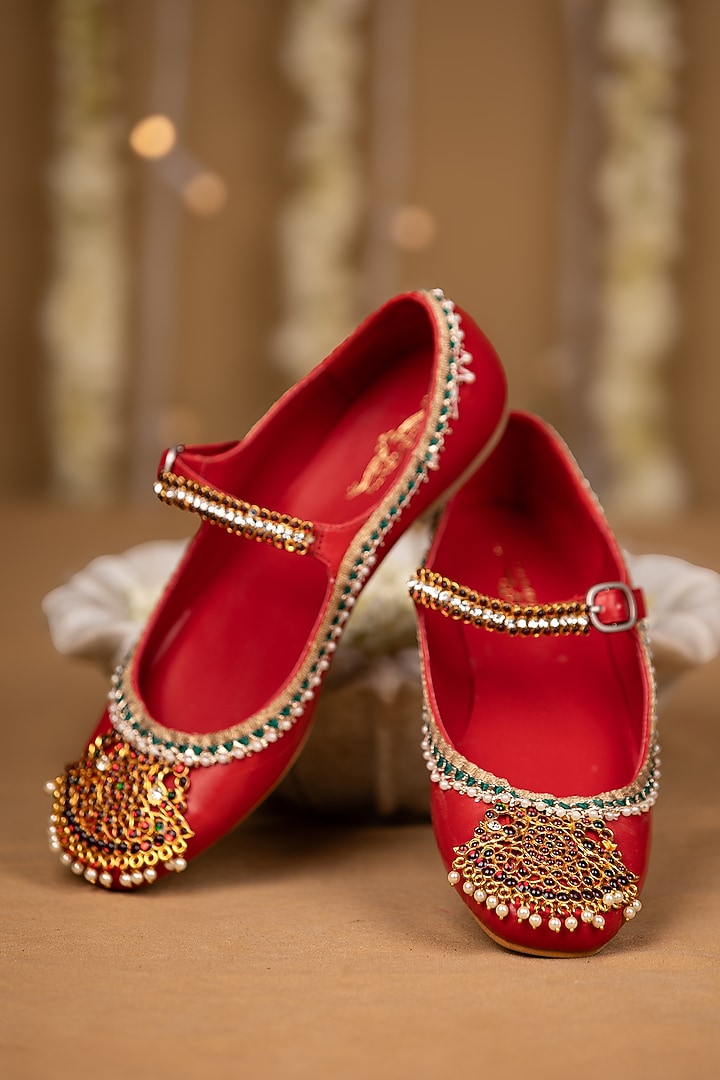 Red Modal Satin Bead Embroidered Juttis by 5 Elements at Pernia's Pop Up Shop