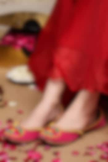 Pink Leatherette Embellished Juttis by 5 Elements at Pernia's Pop Up Shop