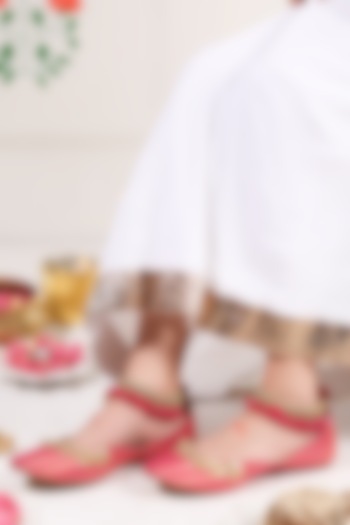 Pink Leatherette Juttis by 5 Elements at Pernia's Pop Up Shop