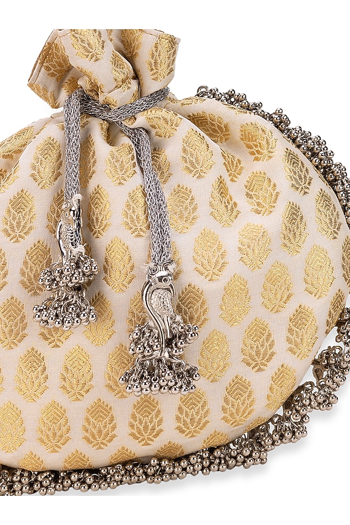 Off-White Cotton Floral Motif Embroidered Potli Bag by 5 Elements at Pernia's Pop Up Shop