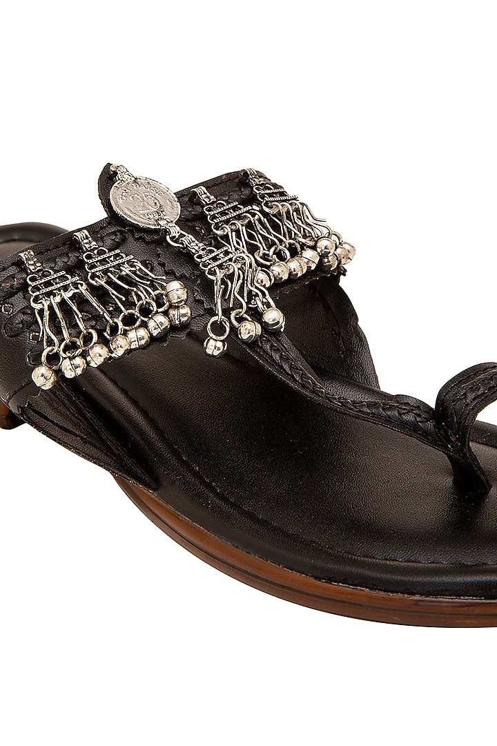 Black Kolhapuri Flats by 5 Elements at Pernia's Pop Up Shop