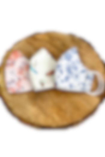 Multi Colored Floral Printed Cotton Layered Masks (Set Of 3) by 5 Elements