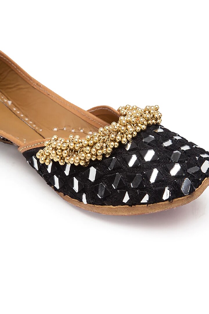 Black Mirror Embellished Juttis by 5 Elements at Pernia's Pop Up Shop