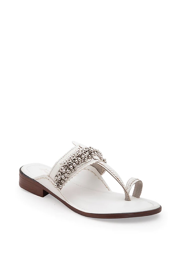 White Handcrafted Kolhapuris by 5 Elements at Pernia's Pop Up Shop
