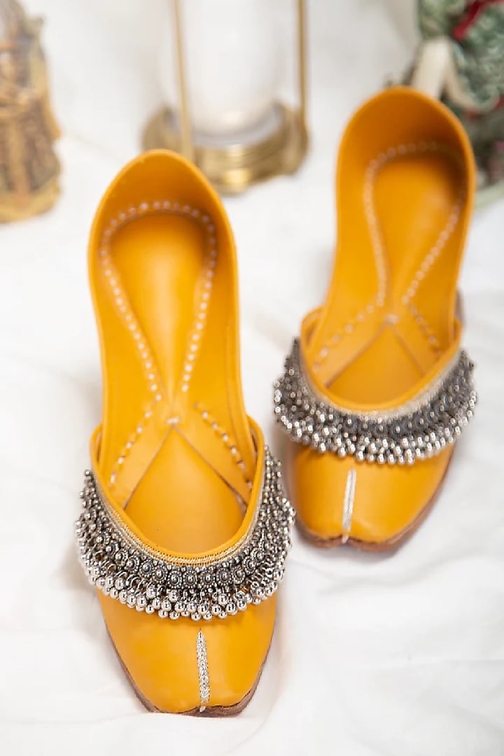 Yellow Embellished Juttis by 5 Elements