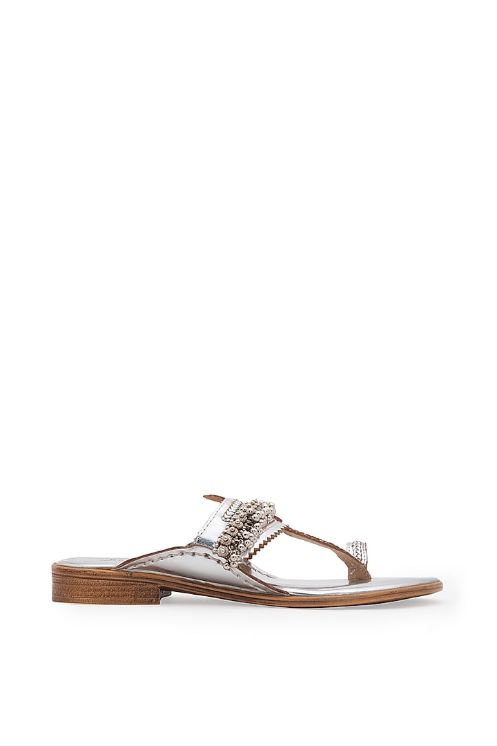 Silver Embellished Handcrafted Kolhapuri Sandals by 5 Elements at Pernia's Pop Up Shop