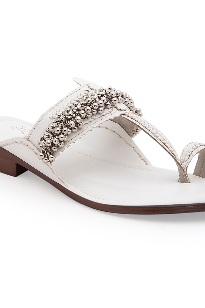 White Embellished Handcrafted Kolhapuri Sandals by 5 Elements at Pernia's Pop Up Shop