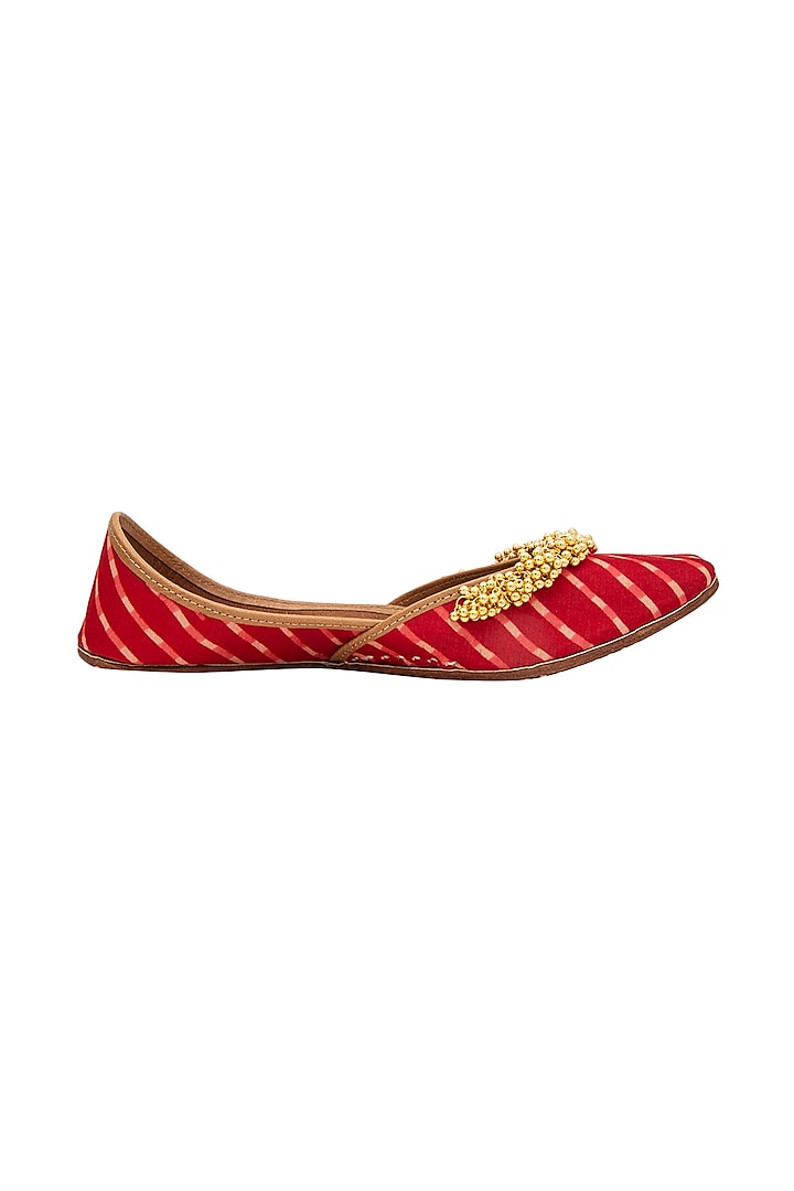 Red Silk Embroidered Juttis by 5 Elements