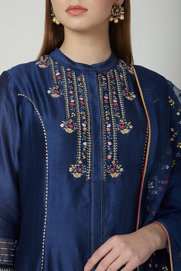 Midnight Blue Embroidered Kurta Set by 5X by Ajit Kumar at Pernia's Pop Up Shop
