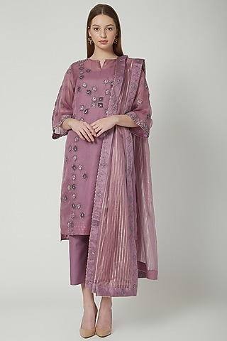 Mauve Embroidered Kurta Set by 5X By Ajit Kumar