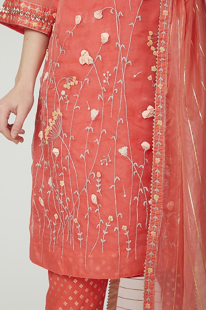 Coral Embroidered Kurta Set by 5X By Ajit Kumar at Pernia's Pop Up Shop