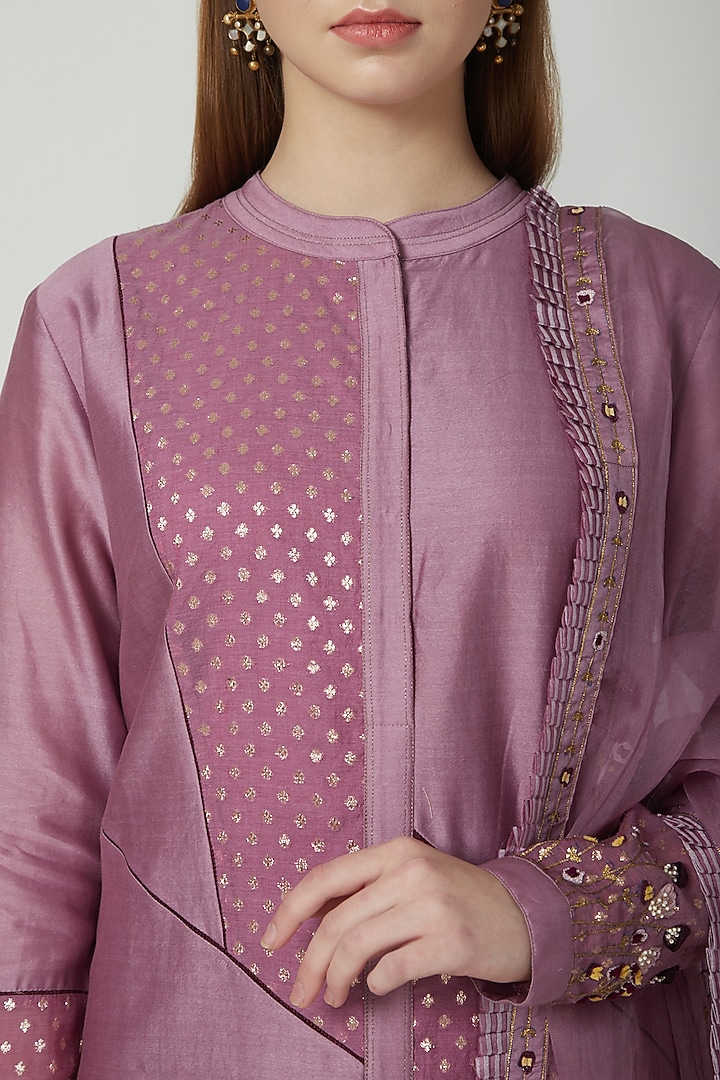 Purple Embroidered Kurta Set by 5X By Ajit Kumar at Pernia's Pop Up Shop